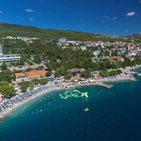 Apartment Apartments By The Sea Dramalj, Crikvenica - 5596 *